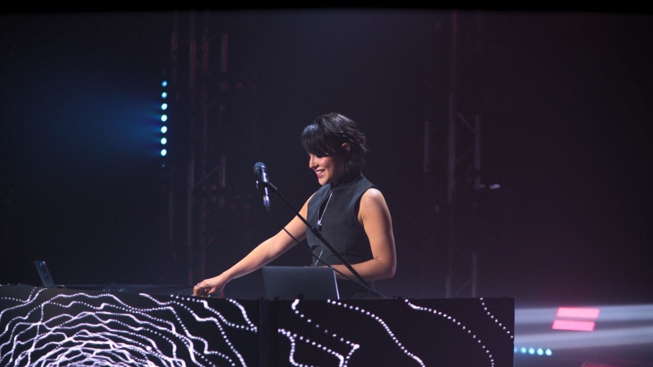 AISEL - I'm Foreign (Live Session) Mp3 Yüklə