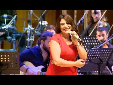 Aynur İsgəndərli - Bir Sevgi İstəyirəm ( Canlı İfa ) Mp3 Yüklə
