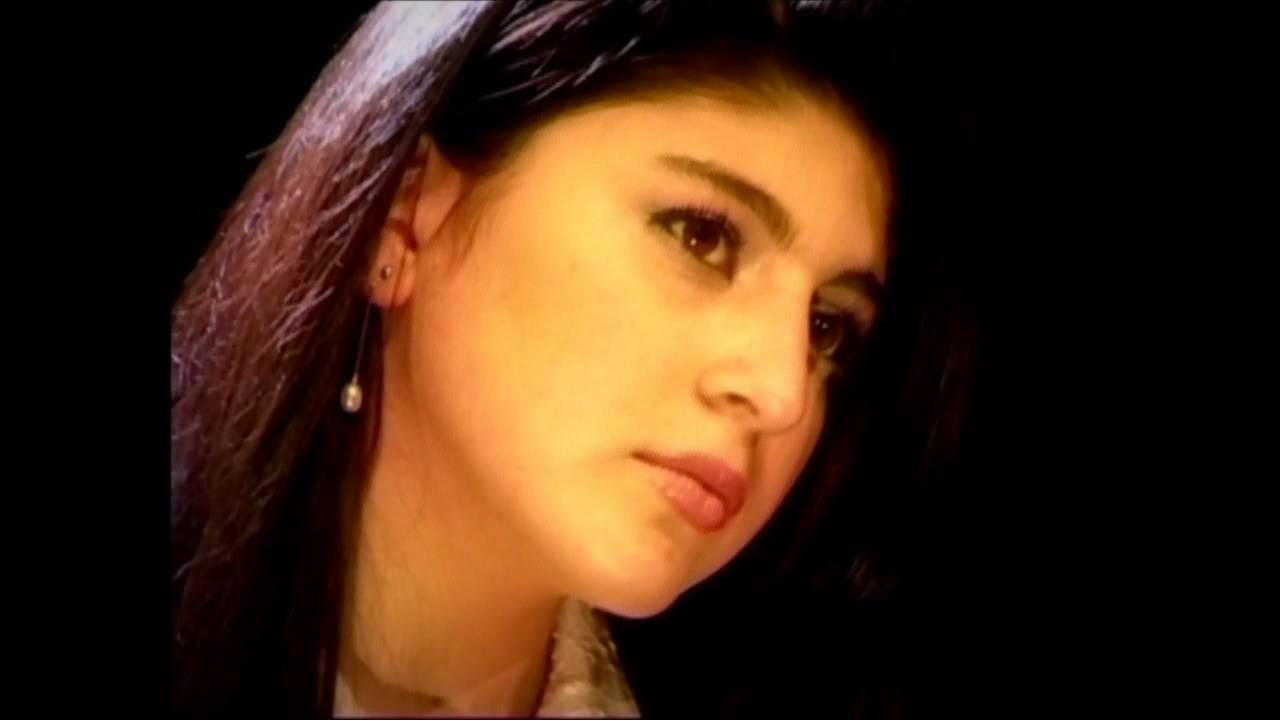 Aynur İsgəndərli & Mirzə Babayev - Mən özüm sənə qurban (video) Mp3 Yüklə