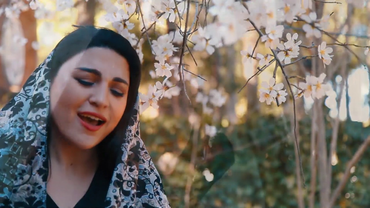 Aynur İsgəndərli - Ulu Vətənim (video) Mp3 Yüklə