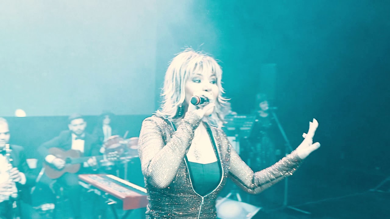 Brilliant Dadaşova — Bir Yarı Var Həcinin Mp3 Yüklə