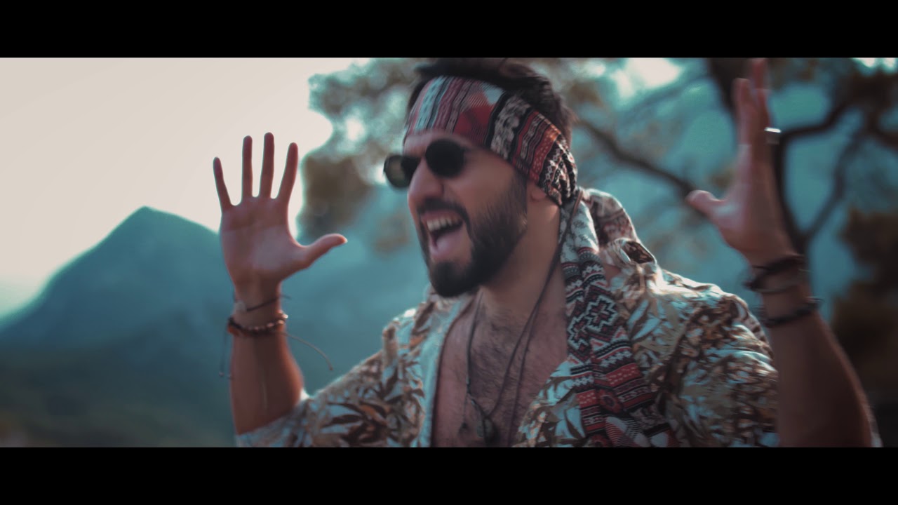 Chingiz Mustafayev - Bir sozle (Official Clip) Mp3 Yüklə