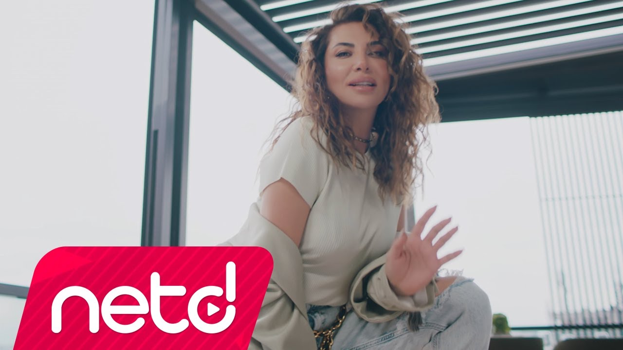Ebru Yaşar - Yalnız Uyunmaz Mp3 Yüklə