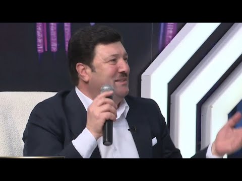 Eflatun Qubadov - Bizim elde bir adet var / Canli ifa Mp3 Yüklə