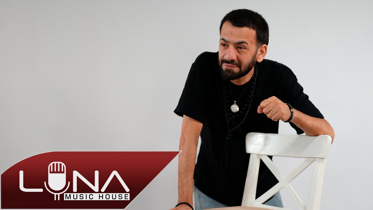 Elnur Valeh - Omrumuz Bir Gule Benzer Mp3 Yüklə