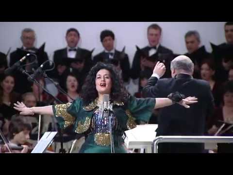 Elza Seyidcahan - Azerbaycan odasi (Official Klip) Mp3 Yüklə