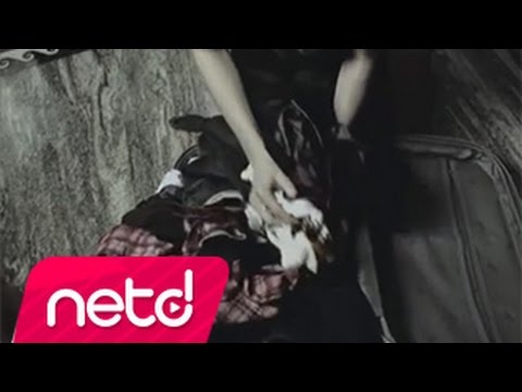 Emre Aydın - Bitti Tebrikler Mp3 Yüklə