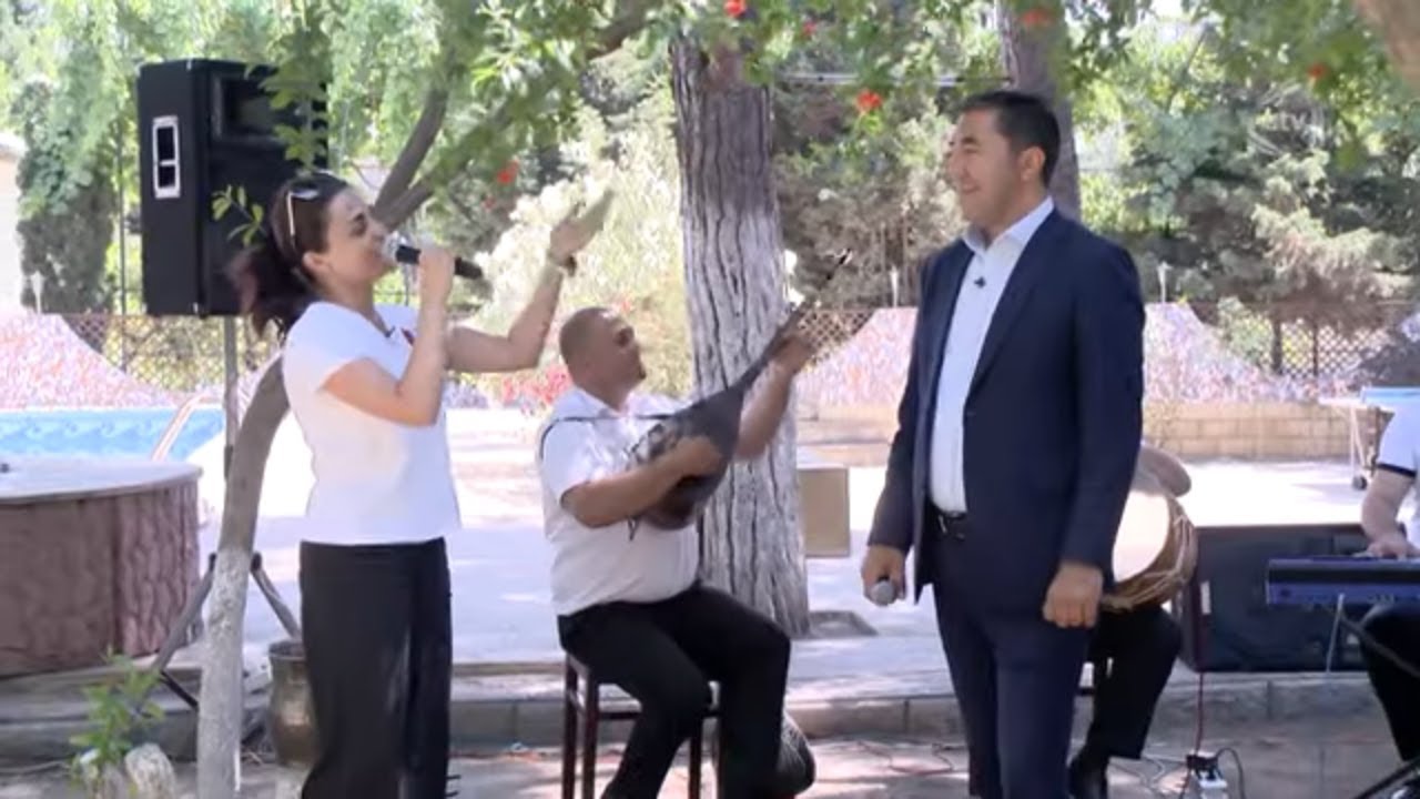 Gülay Zeynallı və Ehtiram Hüseynov - Canlı ifa (Bağ Mövsümü) Mp3 Yüklə