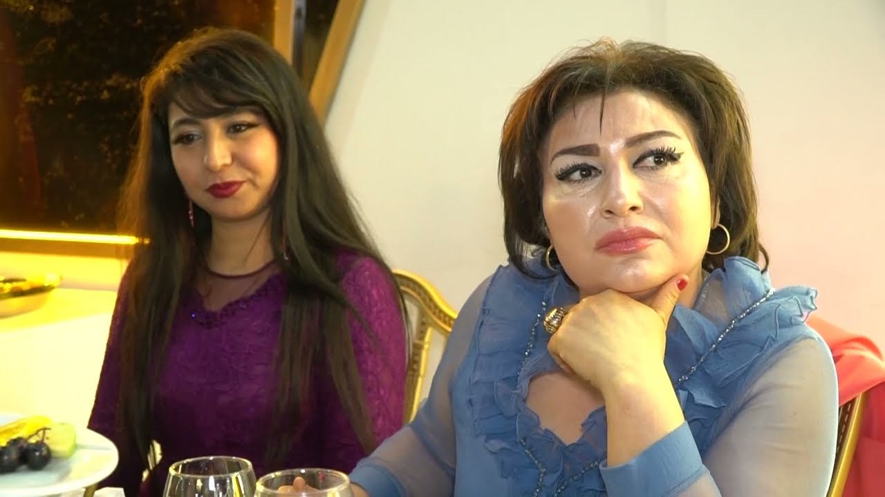 Gənc saz ifaçımız Zəfər Qasımovun ilkin addımları bizim səhnədə Mp3 Yüklə