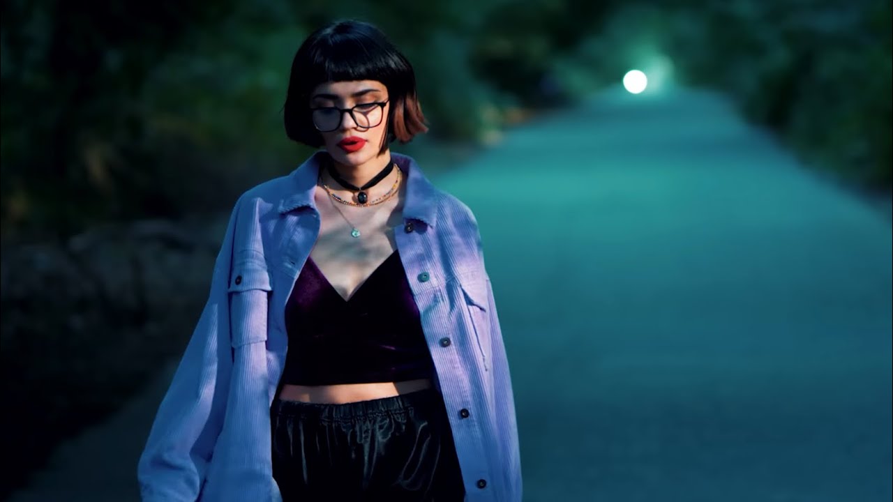 Hiss — Kəpənəklər (ft. Jay Aliyev) Mp3 Yüklə