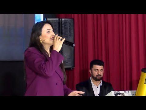 Leyla Camalın yenə sarı siminə düşə bildik... Mp3 Yüklə