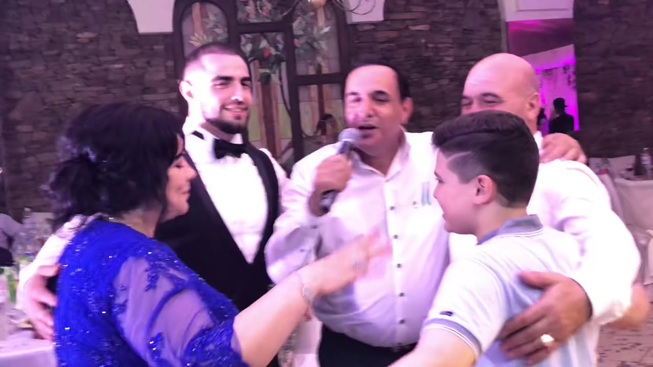 Manaf Ağayev — Röyalım | Ukrayna, Xerson Mp3 Yüklə