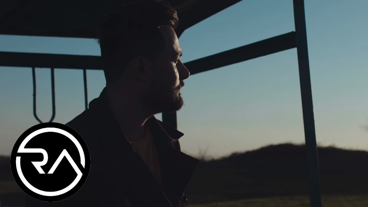Rubail Azimov - DIVANE (Official Music Video) Mp3 Yüklə