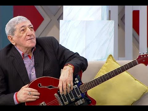 Rəmiş, Elnarə Abdullayeva - Canlı ifa (Mənə bir az ondan danış) Mp3 Yüklə
