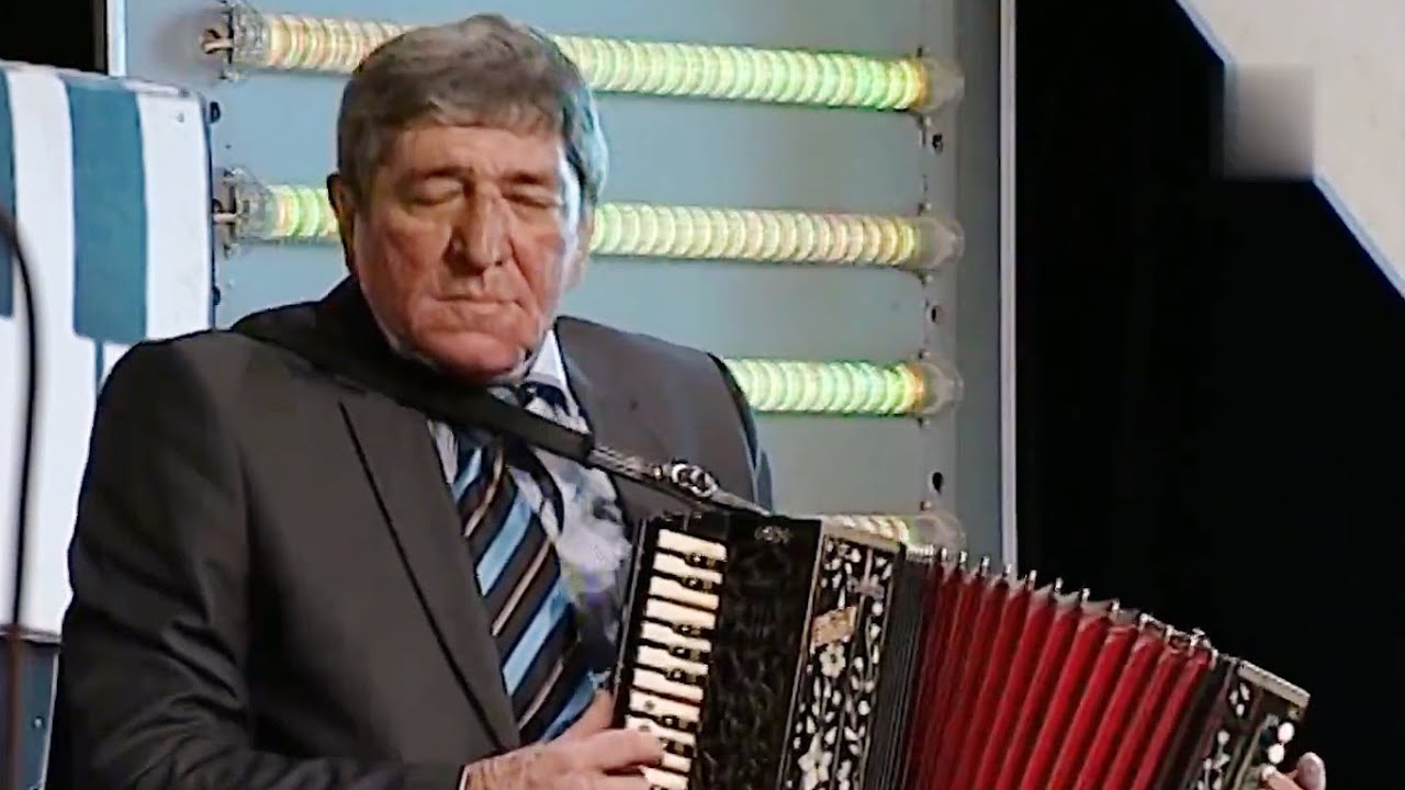 Rəmiş – Rafiq Hüseynov Mp3 Yüklə