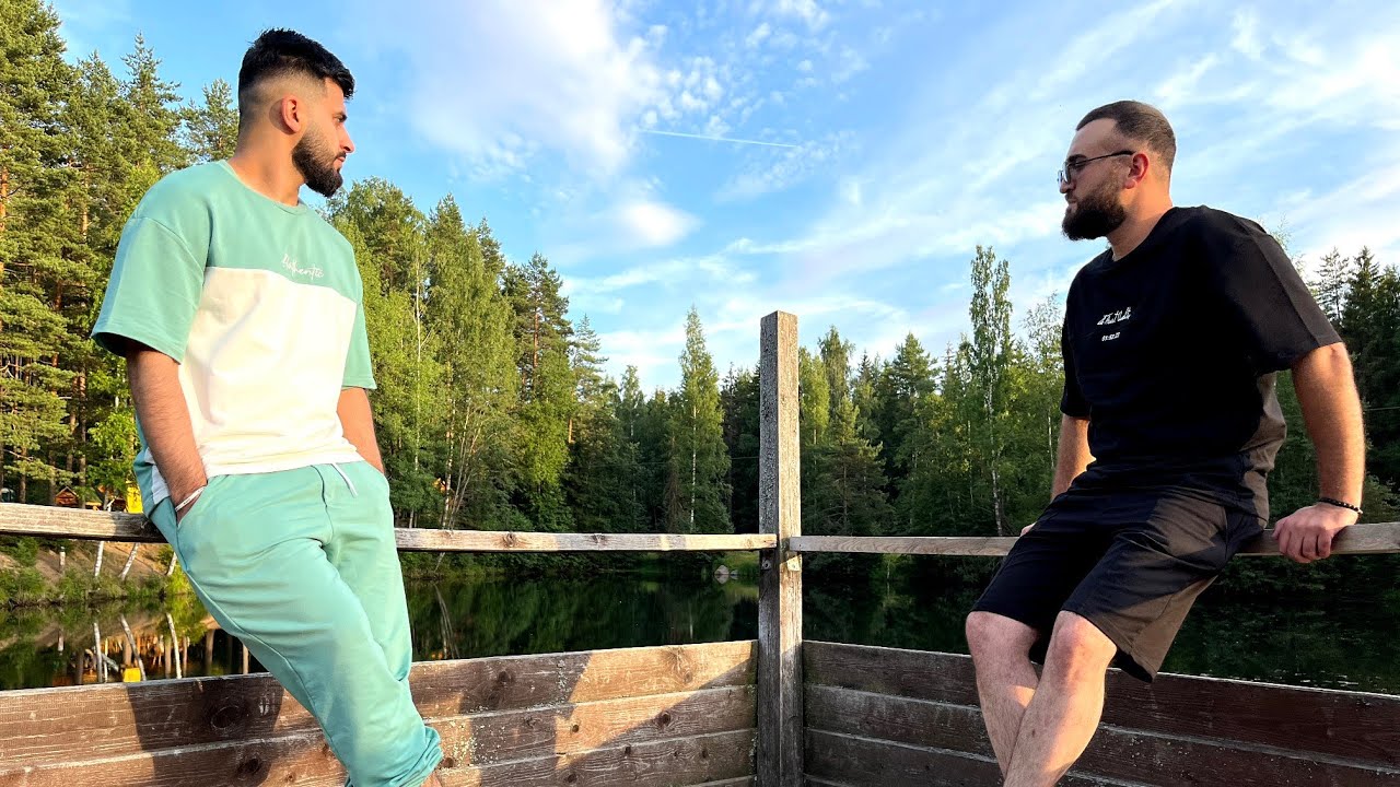 TURAL & Rasim -Demisdi Olen Deyil Amma Bu Sevgi Oldu Heyif Qruz( Official Lyric Video ) Mp3 Yüklə