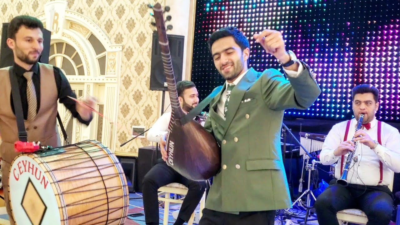 Yeni Oyun Havalari - SazMen Ceyhun Toy Popuri Mahnılar Yeni Super Canlı İfalar Ansanblı İlə Toy 2020 Mp3 Yüklə