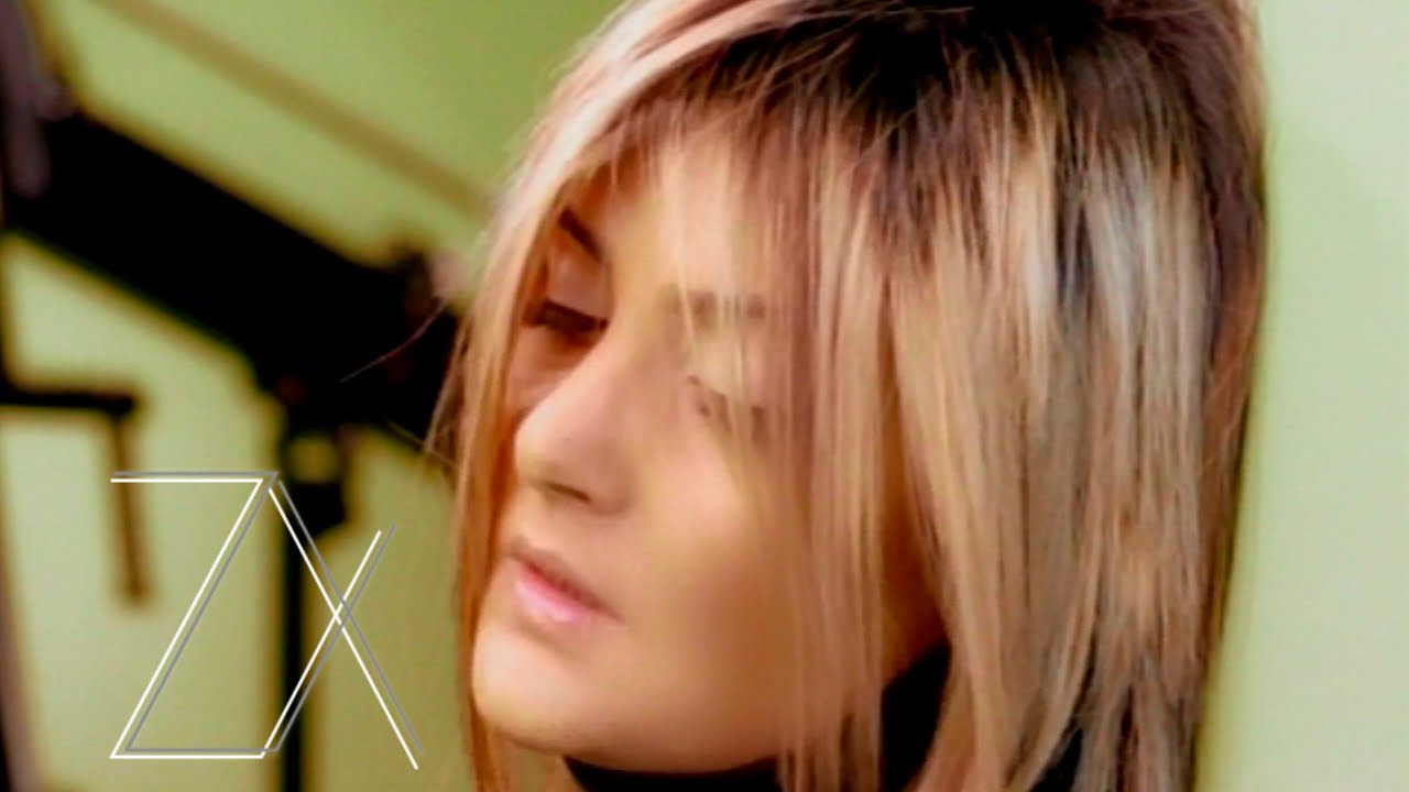 Zülfiyyə Xanbabayeva - Mənimsən (Rəsmi Musiqi Videosu) Mp3 Yüklə