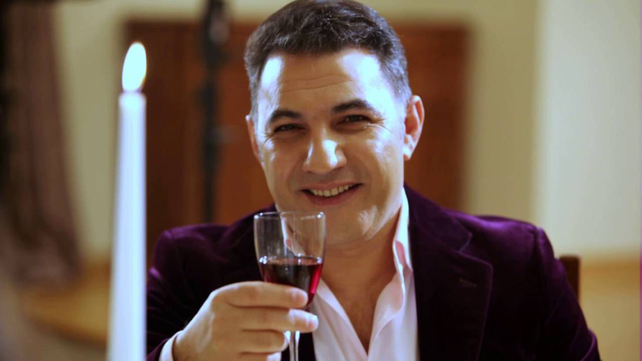 Ədalət Şükürov — Dünya Sənindir, Gözəl | 2016 Mp3 Yüklə